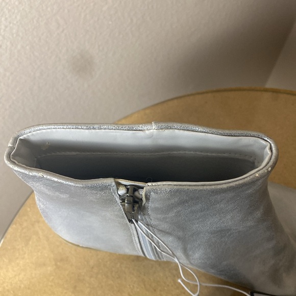 Universal Thread Silver Booties - Picture 6 of 7